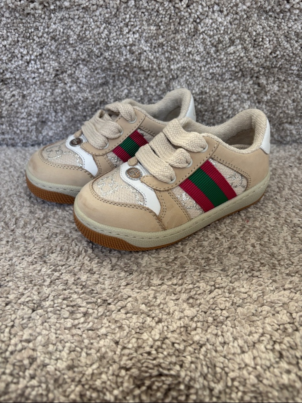 Gucci Kids Beige Sneakers with Red and Green Web Stripe size 22 lace up